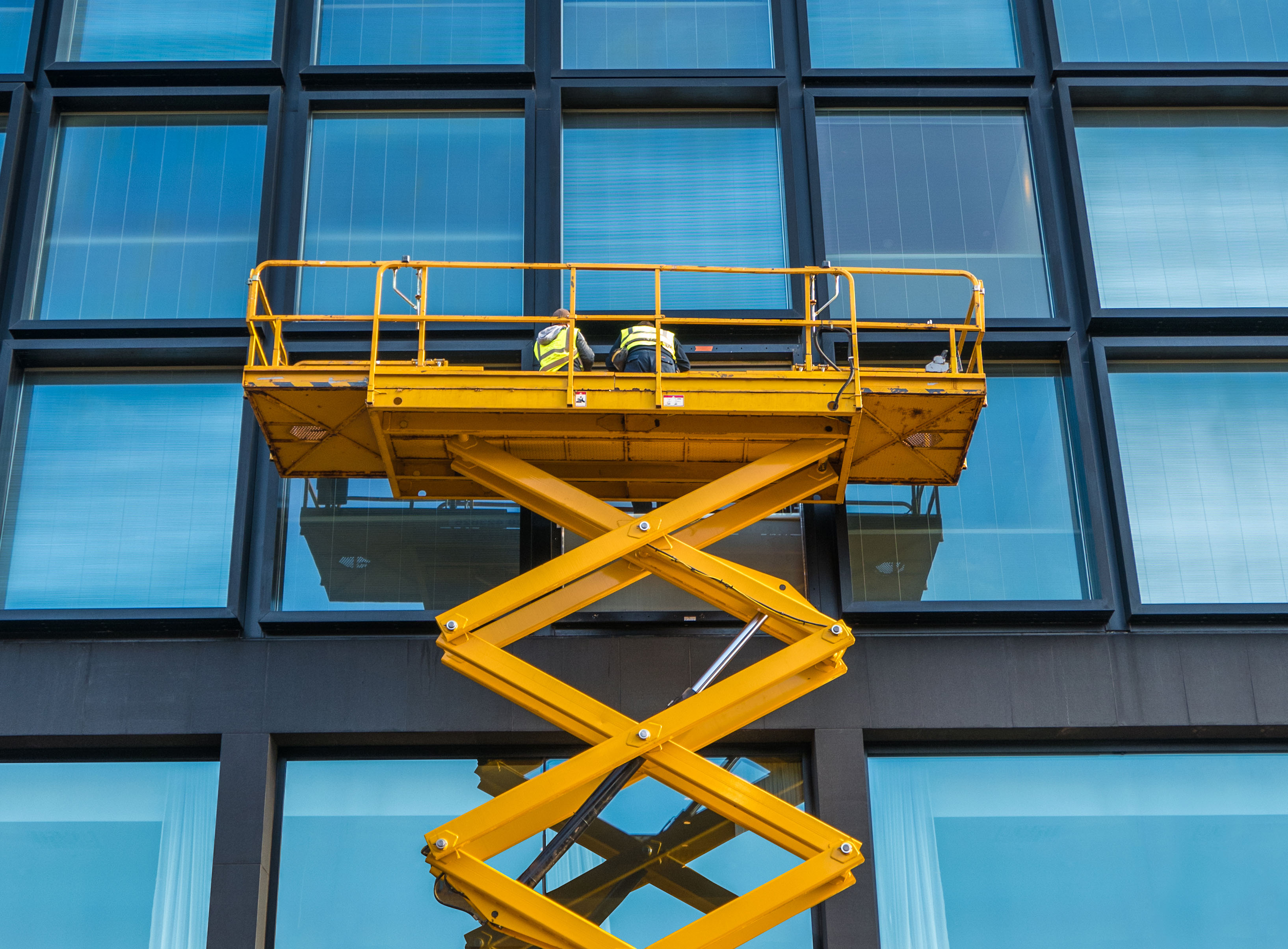 Bursa Dış Cephe Cam Temizliği Artı Bir Temizlik